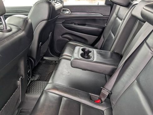 Used 2019 Jeep Grand Cherokee Limited image 22