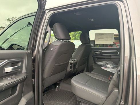 New 2026 RAM 2500 Big Horn AWD/4WD image 24