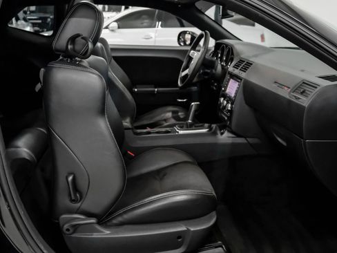 Used 2009 Dodge Challenger SRT8 w/ SRT Option Group II image 27