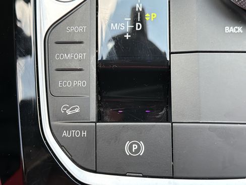 Used 2024 BMW X4 xDrive30i w/ Premium Package AWD/4WD image 9