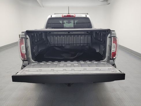 Used 2016 GMC Canyon SLE w/ All Terrain Package AWD/4WD image 29