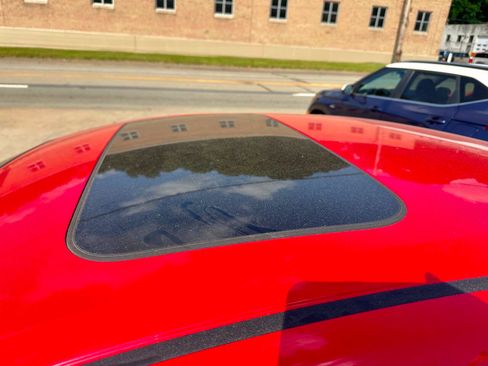 Used 2018 Honda Civic EX image 5