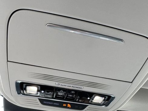 Used 2025 Lincoln Navigator L Reserve AWD/4WD image 19