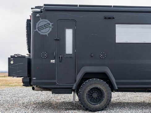 Used 2022 Ford F550 4x4 Crew Cab Super Duty image 10