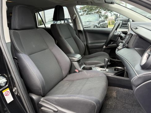 Used 2016 Toyota RAV4 XLE FWD image 31
