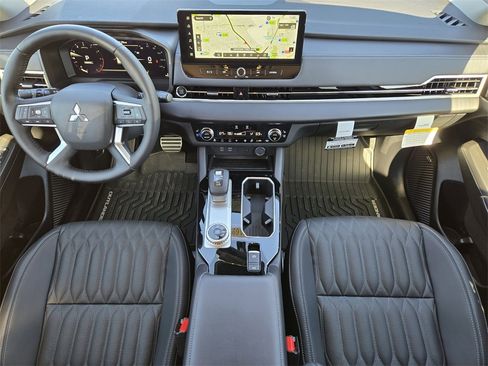 New 2025 Mitsubishi Outlander SEL image 19
