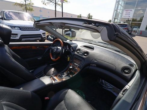 Used 2011 Mercedes-Benz SL 550 image 45