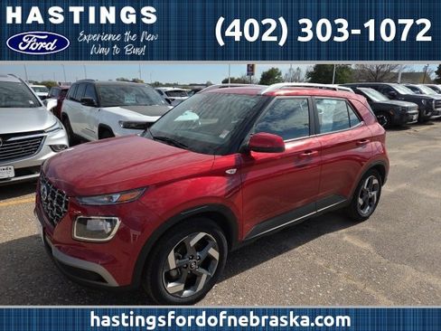 Used 2022 Hyundai Venue SEL w/ Cargo Package image 1