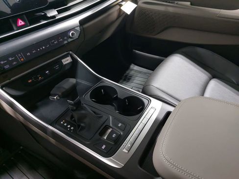 New 2026 Kia Carnival FWD image 27
