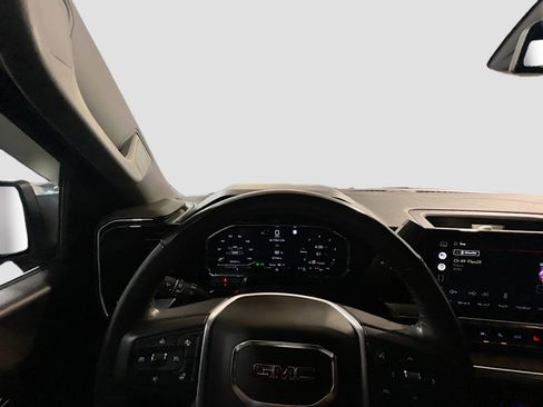 Used 2022 GMC Sierra 1500 SLT AWD/4WD image 7