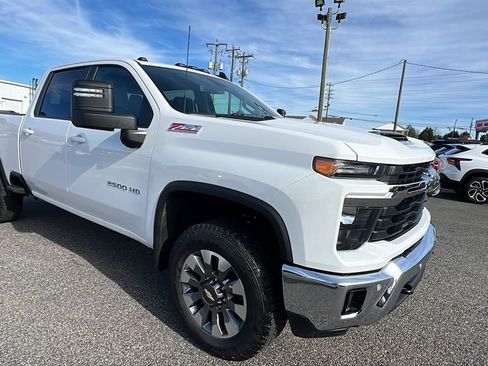 New 2026 Chevrolet Silverado 2500 LT w/ All Star Edition image 3