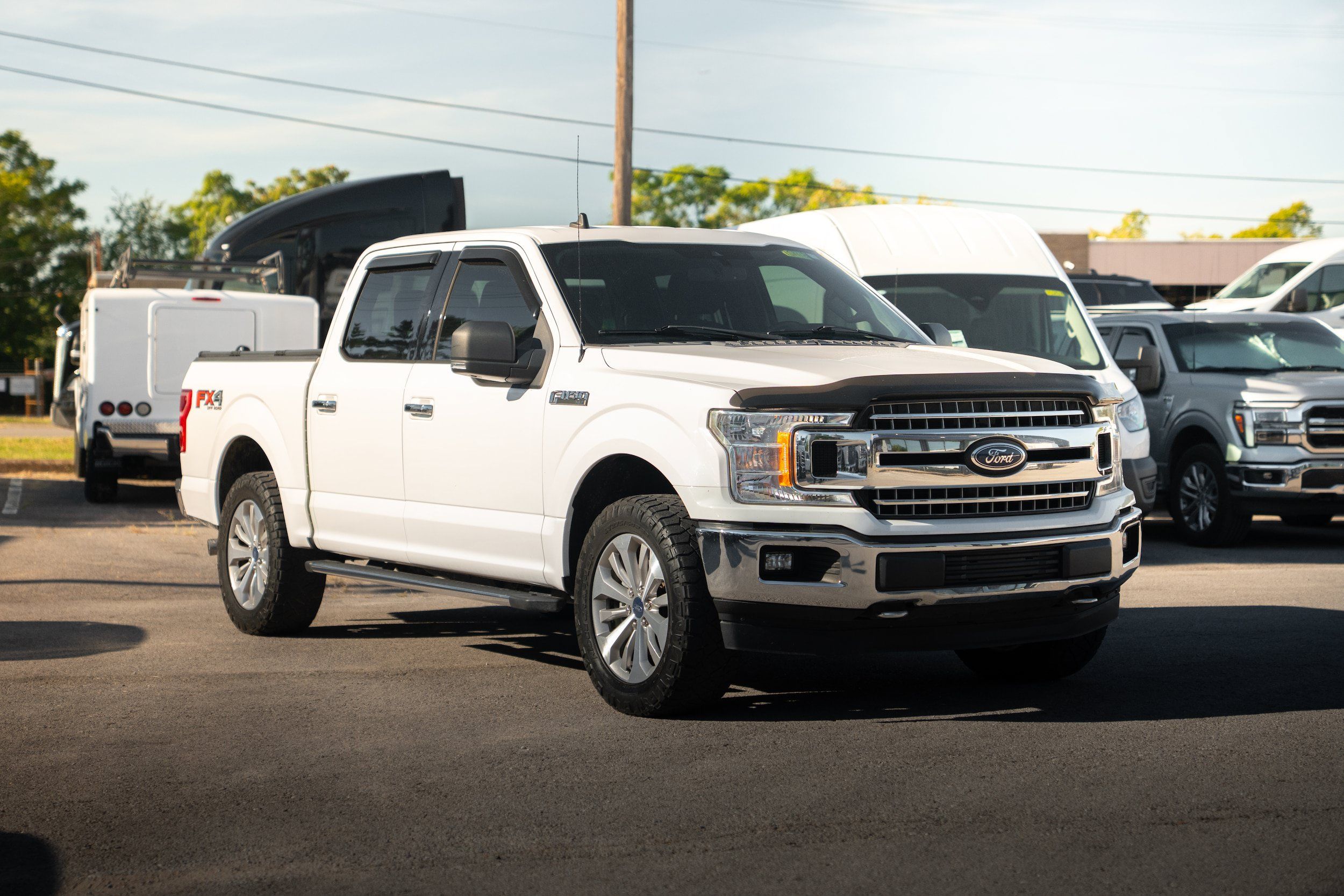 Used 2019 Ford F150 XLT w/ Equipment Group 302A Luxury AWD/4WD image 3