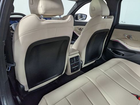 Used 2025 BMW 330i xDrive Sedan w/ Convenience Package image 41