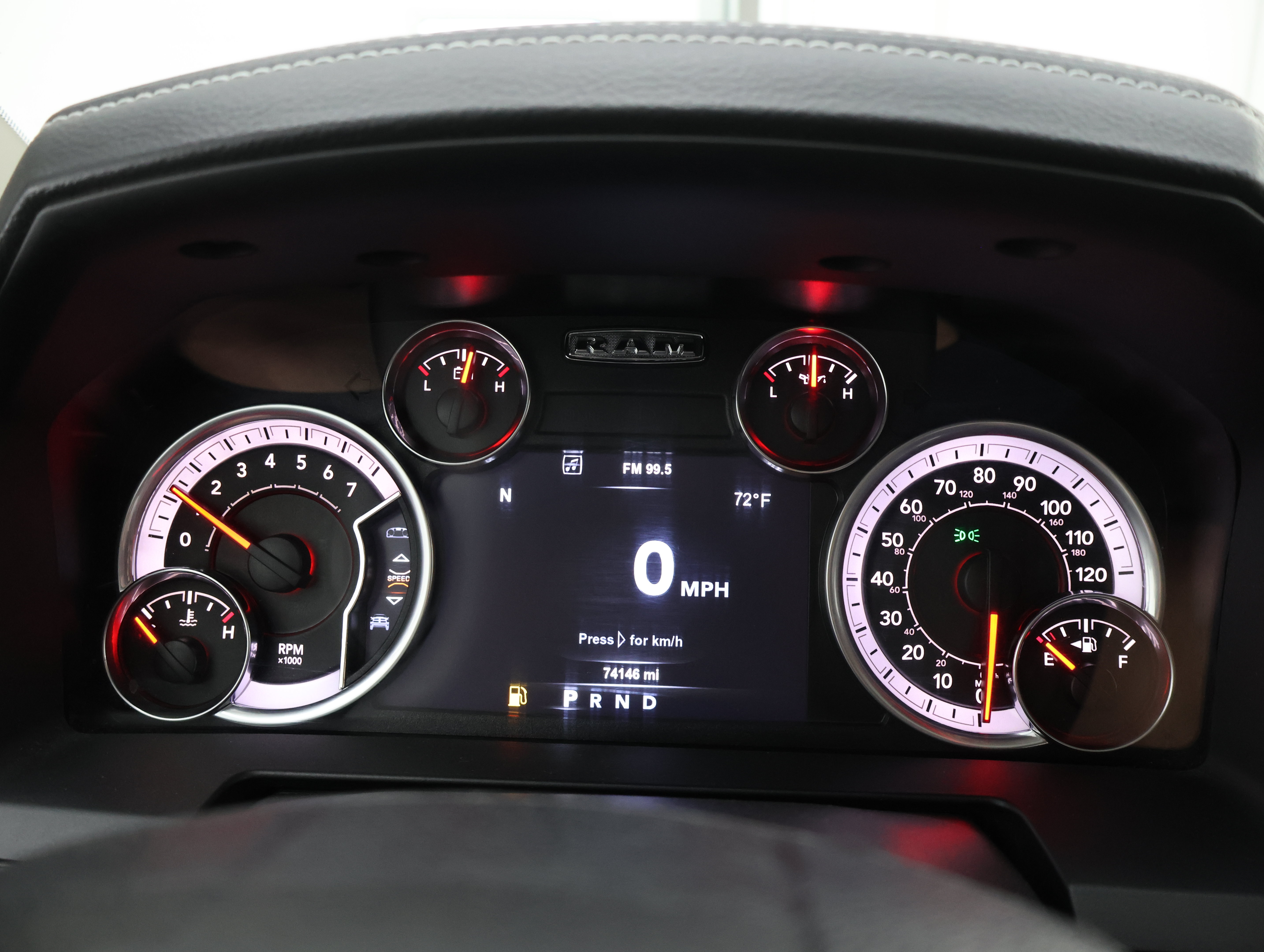 Used 2018 RAM 1500 Laramie w/ Convenience Group AWD/4WD image 10