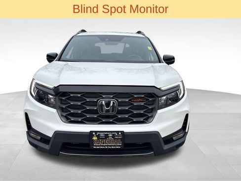 Used 2023 Honda Passport TrailSport image 4
