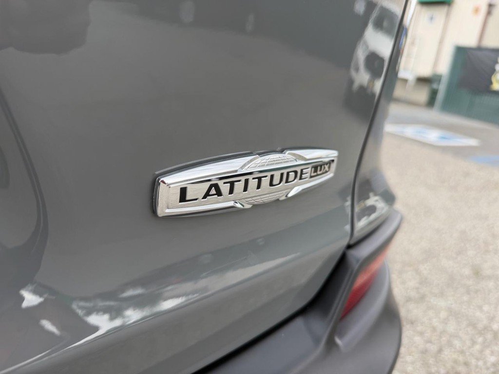 Used 2021 Jeep Cherokee Latitude Lux w/ Trailer Tow Group AWD/4WD image 46