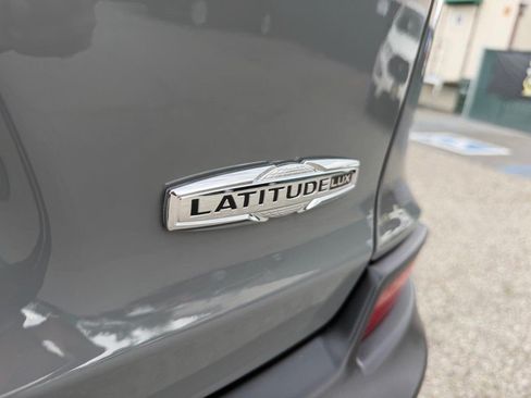 Used 2021 Jeep Cherokee Latitude Lux w/ Trailer Tow Group AWD/4WD image 46