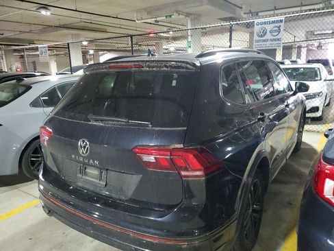 Used 2022 Volkswagen Tiguan SE R-Line FWD image 2