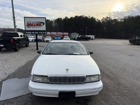 Used 1996 Chevrolet Caprice Classic image 2