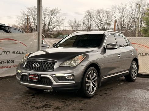 Used 2017 INFINITI QX50 AWD w/ Deluxe Touring Package image 3
