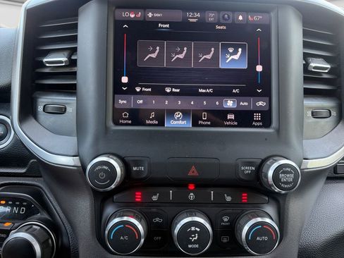Used 2022 RAM 1500 Big Horn AWD/4WD image 29