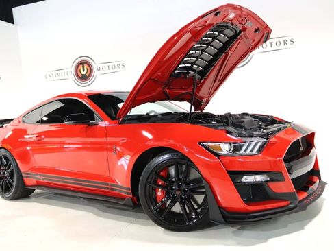 Used 2020 Ford Mustang Shelby GT500 w/ Technology Package RWD image 44