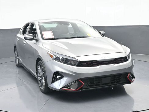 Used 2023 Kia Forte GT-Line w/ GT-Line Premium Package image 9