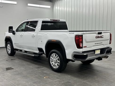 Used 2022 GMC Sierra 2500 SLE w/ SLE Convenience Package image 4