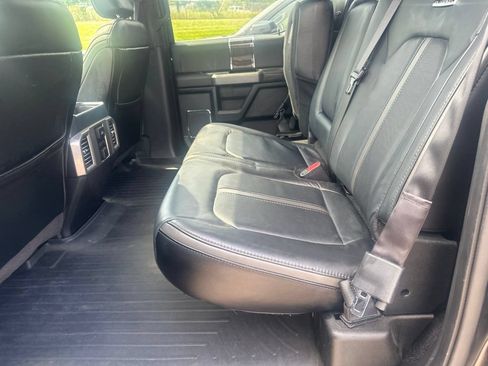 Used 2016 Ford F150 Platinum w/ Equipment Group 701A Luxury AWD/4WD image 38