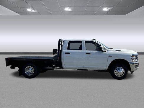 New 2026 RAM 3500 Tradesman w/ Chrome Appearance Group image 8