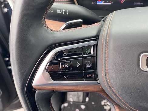 Used 2022 Jeep Grand Cherokee Summit image 16