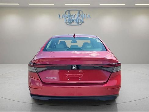 Used 2023 Honda Accord EX image 4