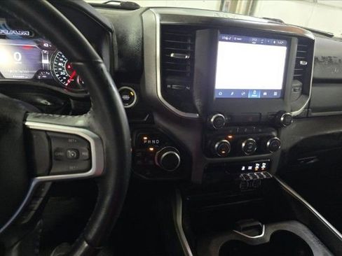 Used 2022 RAM 1500 Big Horn AWD/4WD image 7