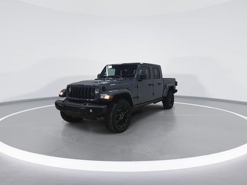 Certified 2024 Jeep Gladiator Sport image 4