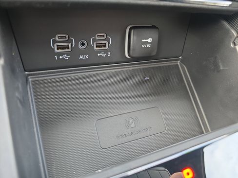 New 2025 Jeep Grand Cherokee Altitude image 26