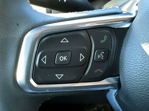 Used 2024 Jeep Wrangler Unlimited Sahara w/ Technology Group image 16