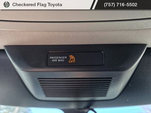 Used 2023 Nissan Pathfinder SL w/ SL Premium Package image 11