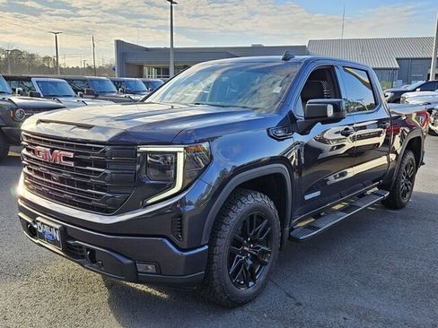Used 2023 GMC Sierra 1500 Elevation w/ Elevation Premium Package image 3