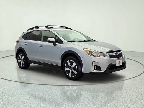 Used 2016 Subaru Crosstrek Touring w/ Popular Package #1 AWD/4WD image 8