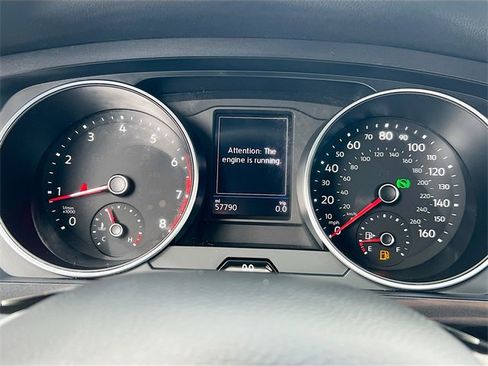 Used 2021 Volkswagen Tiguan SE R-Line image 12