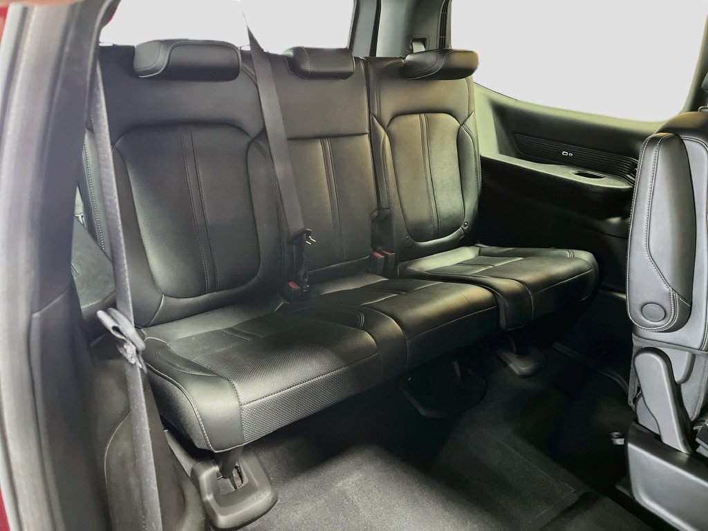 Used 2025 Jeep Wagoneer Series II w/ Premium Group I AWD/4WD image 29