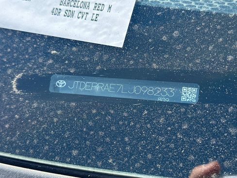 Used 2020 Toyota Corolla LE FWD image 5