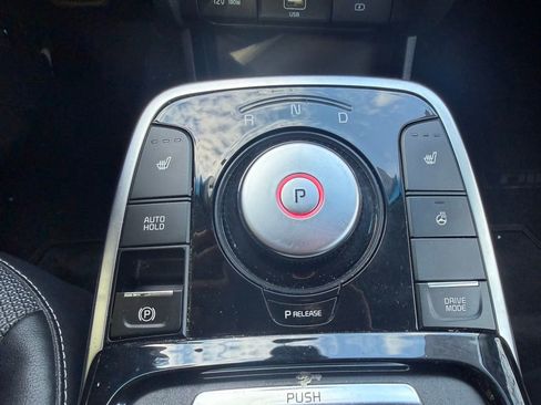 Used 2022 Kia Niro EX w/ Cold Weather Package image 20