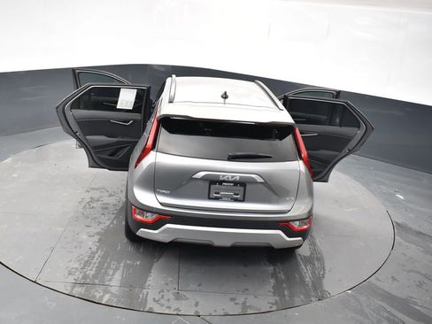 Certified 2023 Kia Niro EX image 19