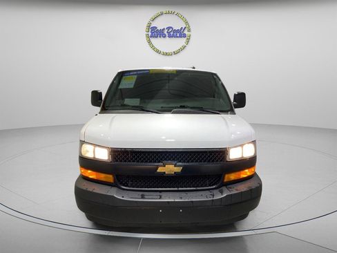 Used 2021 Chevrolet Express 2500 w/ Driver Convenience Package RWD image 6