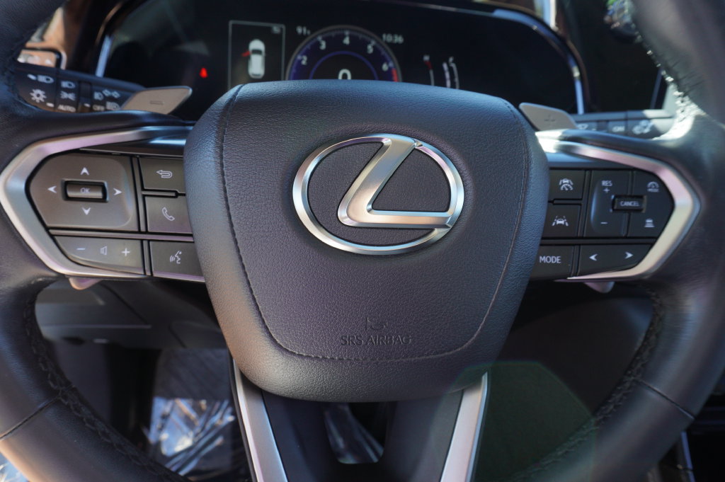 Used 2024 Lexus NX 350 AWD w/ Vision Package image 18