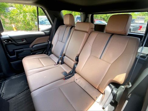 Used 2026 Toyota 4Runner Limited AWD/4WD image 20
