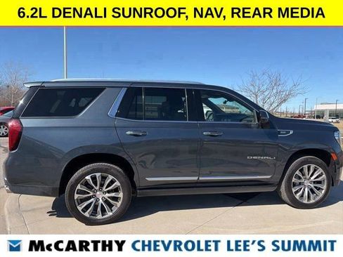Used 2021 GMC Yukon Denali w/ Denali Premium Package image 17