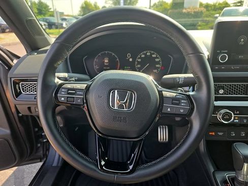 Used 2025 Honda Civic Sport image 18
