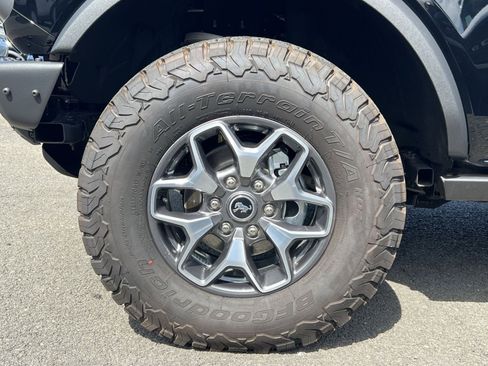 New 2025 Ford Bronco Badlands image 20
